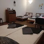 Hotel Apart' 23 *